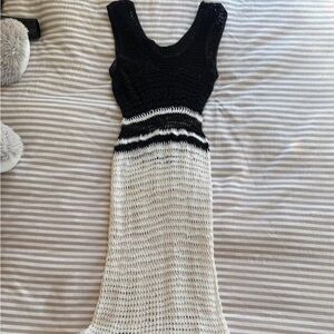 Elegant Black and White Knit Dress